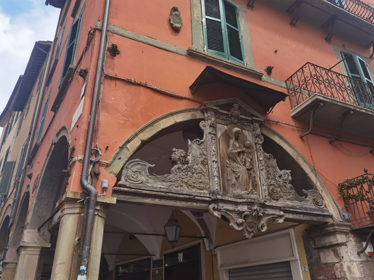 PIAZZA GARIBALDI ⭐ historischer Platz in Pisa