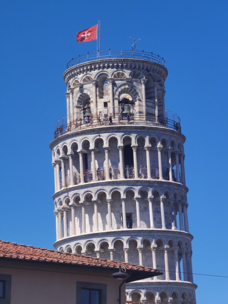 Pisa Sehenswürdigkeiten, die alle Besucher sehen wollen: Der Schiefe Turm